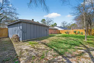 3242 Three Pines Dr, Houston, TX 77339 - Photo 27