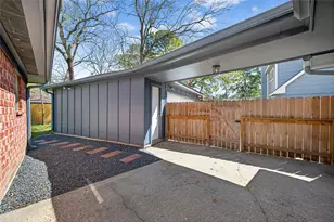 3242 Three Pines Dr, Houston, TX 77339 - Photo 23