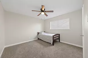 3242 Three Pines Dr, Houston, TX 77339 - Photo 21