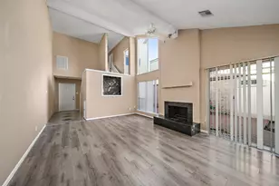 2005 Trixie Ln, Houston, TX 77042 - Photo 3