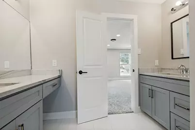 5831 Fair Forest Drive, Houston, TX 77088 - Photo 17