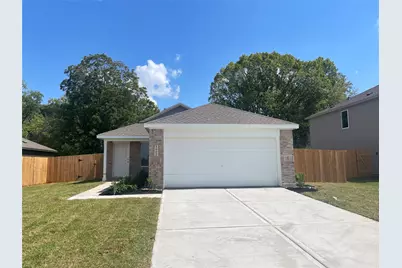 1121 Live Oak Avenue, Bay City, TX 77414 - Photo 1