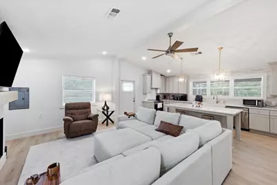 11565 Greenway Drive, Beaumont, TX 77705 - Photo 19