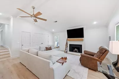 11565 Greenway Drive, Beaumont, TX 77705 - Photo 17