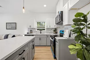 7944 Fields St, Houston, TX 77028 - Photo 9