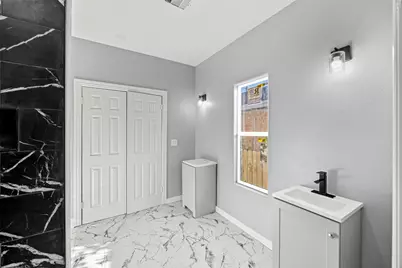 8824 Leander Street, Houston, TX 77012 - Photo 17