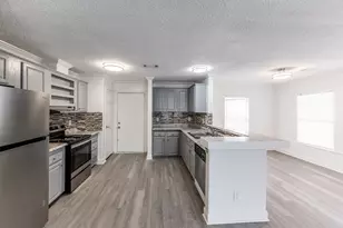 110 Varsity Circle, Huntsville, TX 77340 - Photo 5