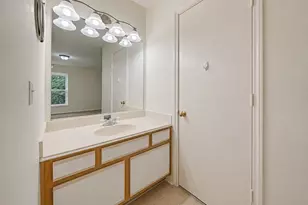 16131 Canaridge Dr, Houston, TX 77053 - Photo 11