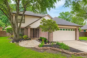 16131 Canaridge Dr, Houston, TX 77053 - Photo 1