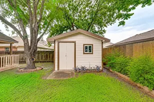 16131 Canaridge Dr, Houston, TX 77053 - Photo 15