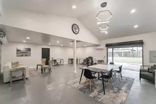 10864 Pecan St, Willis, TX 77318 - Photo 5