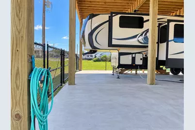 953 Meynig Drive, Crystal Beach, TX 77650 - Photo 7