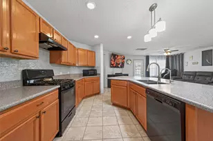 1167 Clonmore Ct, Conroe, TX 77304 - Photo 11