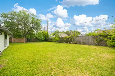 1905 Tennessee Street, Baytown, TX 77520 - Photo 37