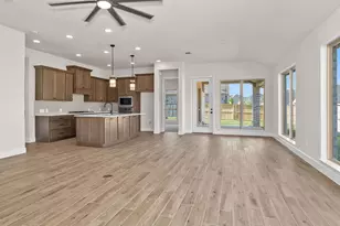 5702 Bobwhite Trl, Manvel, TX 77578 - Photo 5