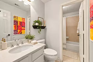 1354 Studer St, Houston, TX 77007 - Photo 9
