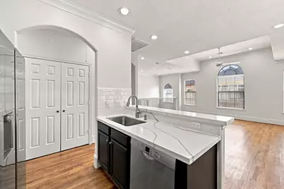 1354 Studer Street, Houston, TX 77007 - Photo 17
