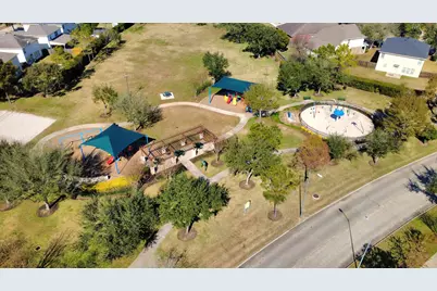 10803 Shannon Mills Lane, Houston, TX 77075 - Photo 39