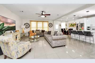 10803 Shannon Mills Lane, Houston, TX 77075 - Photo 19