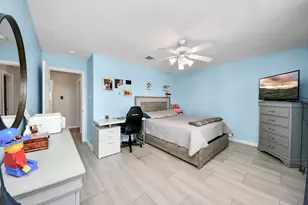 10803 Shannon Mills Ln, Houston, TX 77075 - Photo 39
