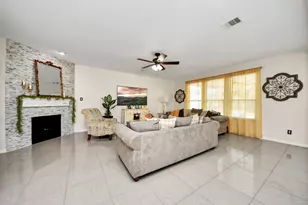 10803 Shannon Mills Ln, Houston, TX 77075 - Photo 17