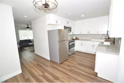2655 Fountain View Street #3, New Caney, TX 77357 - Photo 7