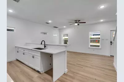 8411 Mahalia Drive #A, Houston, TX 77088 - Photo 7