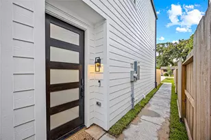 2477 Carmel St, Houston, TX 77091 - Photo 3