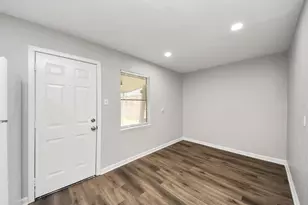 2112 Dewberry Ln, Pasadena, TX 77502 - Photo 11