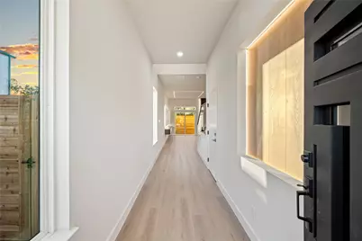 3807 Noah Street W, Houston, TX 77021 - Photo 3