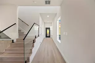 3807 Noah Street W, Houston, TX 77021 - Photo 9
