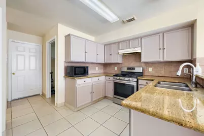 643 Meadow Knoll Drive, Stafford, TX 77477 - Photo 5
