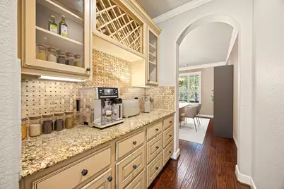 50 N Beech Springs Circle, The Woodlands, TX 77389 - Photo 13