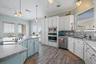 19427 Shores Dr, Galveston, TX 77554 - Photo 15