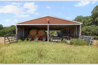 3523 Seidel Road, Schulenburg, TX 78956 - Photo 11