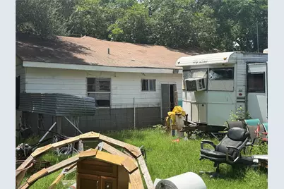 1215 Perryman Avenue, Palacios, TX 77465 - Photo 27