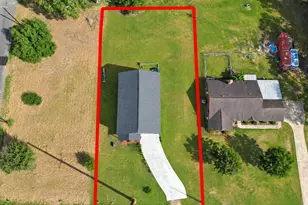 811 Bard St, El Campo, TX 77437 - Photo 33