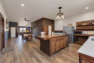 811 Bard St, El Campo, TX 77437 - Photo 13