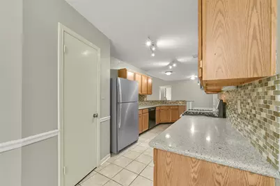 5539 Rivertree Lane, Spring, TX 77379 - Photo 15