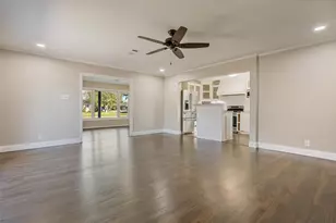 918 Martha St, Deer Park, TX 77536 - Photo 9