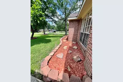 7023 Hayden Drive, Magnolia, TX 77354 - Photo 5