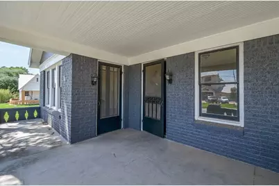 404 W Main Street, Bellville, TX 77418 - Photo 3