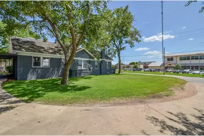 404 W Main Street, Bellville, TX 77418 - Photo 19