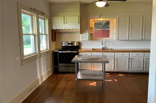 404 W Main St, Bellville, TX 77418 - Photo 13