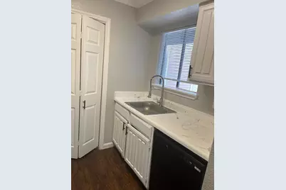 9255 W Sam Houston Pkwy S Parkway #414, Houston, TX 77099 - Photo 5