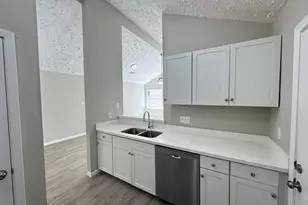 19956 Sutton Falls Dr, Cypress, TX 77433 - Photo 11