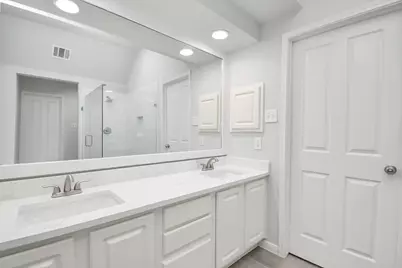 60 Lakeridge Court, The Woodlands, TX 77381 - Photo 29