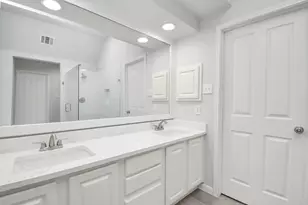 60 Lakeridge Ct, The Woodlands, TX 77381 - Photo 29