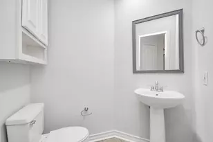60 Lakeridge Ct, The Woodlands, TX 77381 - Photo 11