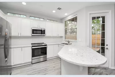 60 Lakeridge Court, The Woodlands, TX 77381 - Photo 21